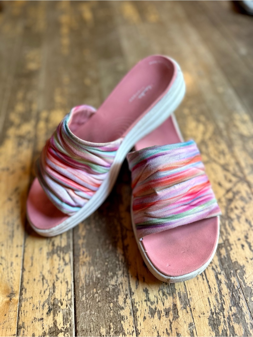 Cloudsteppers by Clarks Ruched Multicolor Slide Sandals
